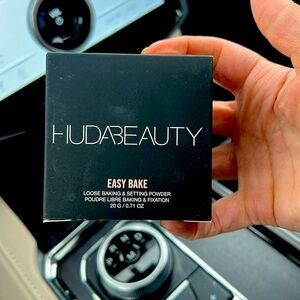 Brand new hood of Beauty easy bake setting powder